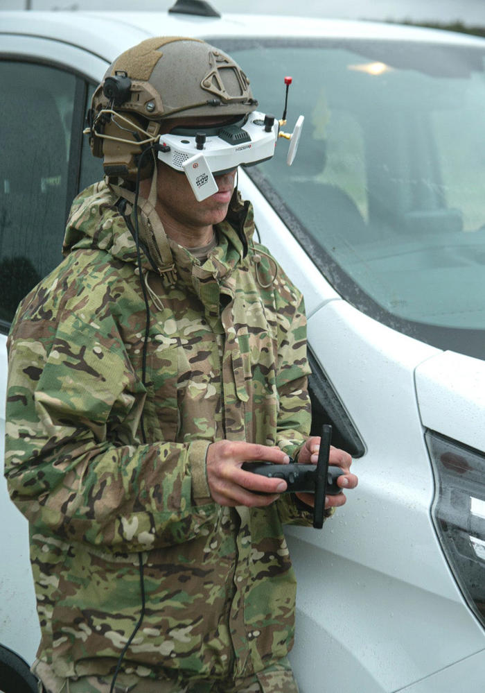 green beret a-teams training on fpv drones being driven by war in ukraine