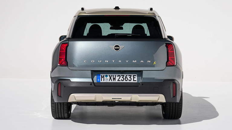 First Look: Is the Bigger 2025 Mini Countryman EV SUV Better?