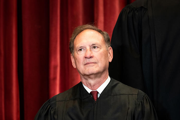 "Out of control": Legal experts say Justice Alito