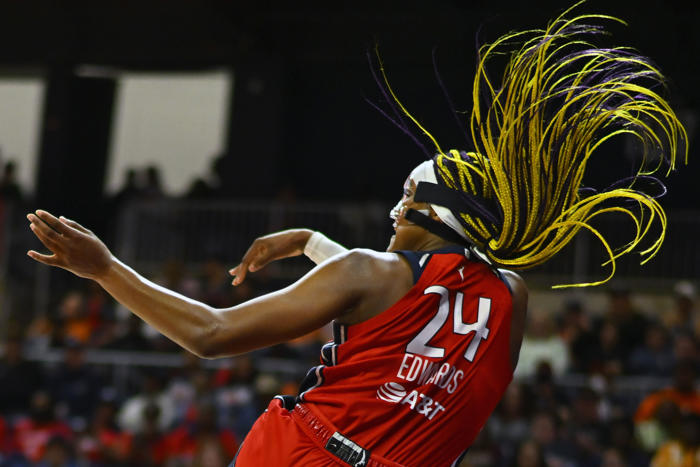 aaliyah edwards’s homecoming is a u-conn. lovefest — and a mystics loss