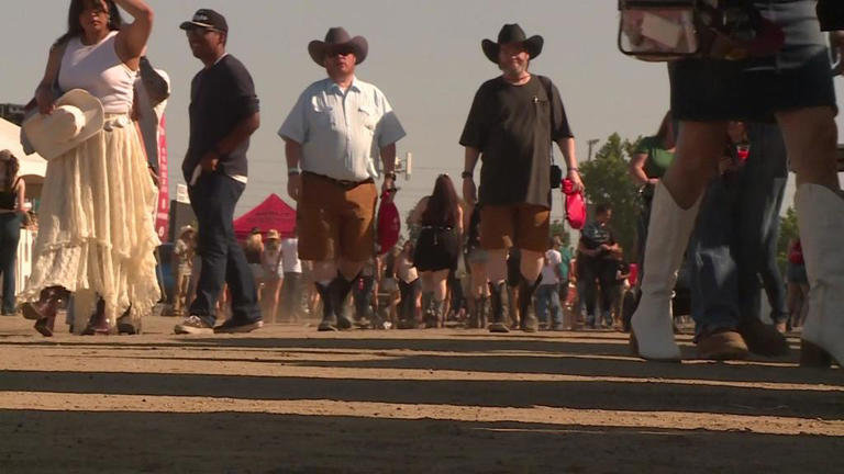 Sacramento's Country in the Park 2024 kicks off with a boot scootin' good time