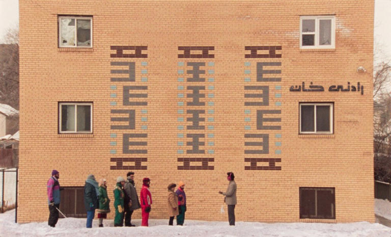 ‘Universal Language' Review: Matthew Rankin Channels the Best of Iranian Cinema in Absurdist Canadian Comedy