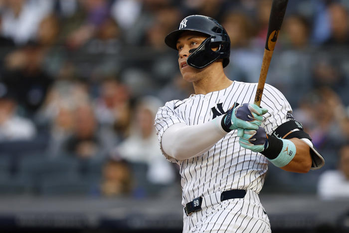 yankees’ aaron judge continues surge with homer, nestor cortes remains dominant at home in win over white sox