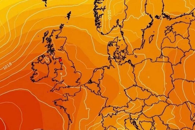 Five day 400 mile heatwave to hit UK over Bank Holiday weekend