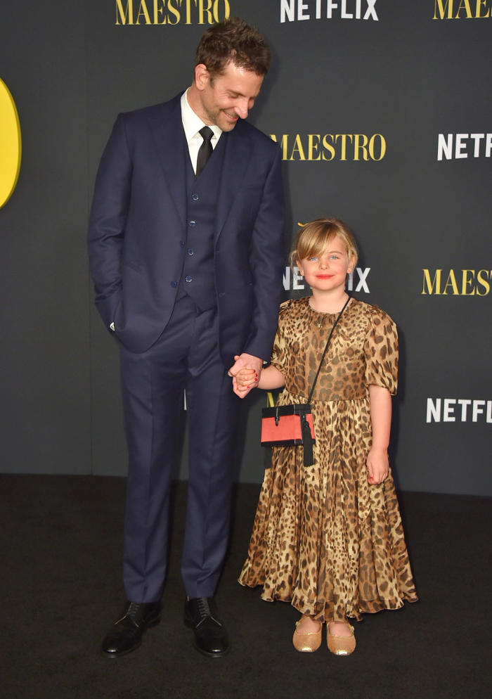 ο μπράντλεϊ κούπερ στην πρεμιέρα της ταινίας «if» , με συνοδό την 7χρονη κόρη του