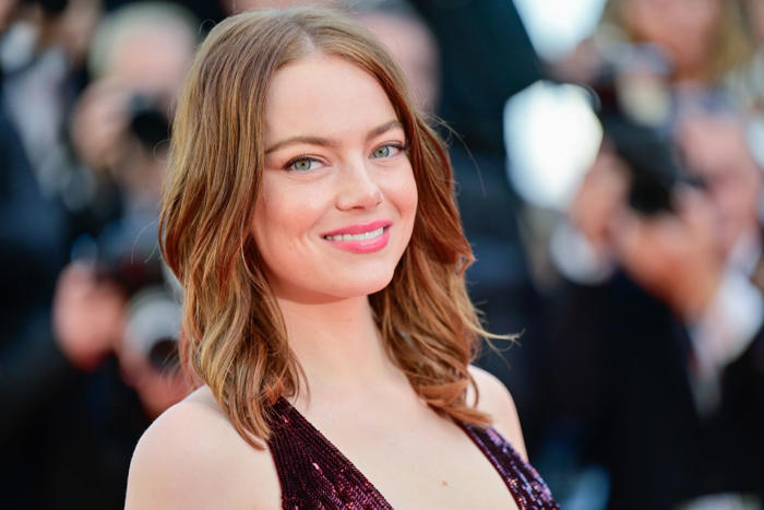 emma stone beams as reporter calls her emily during cannes film festival conference: 'that's my name!'