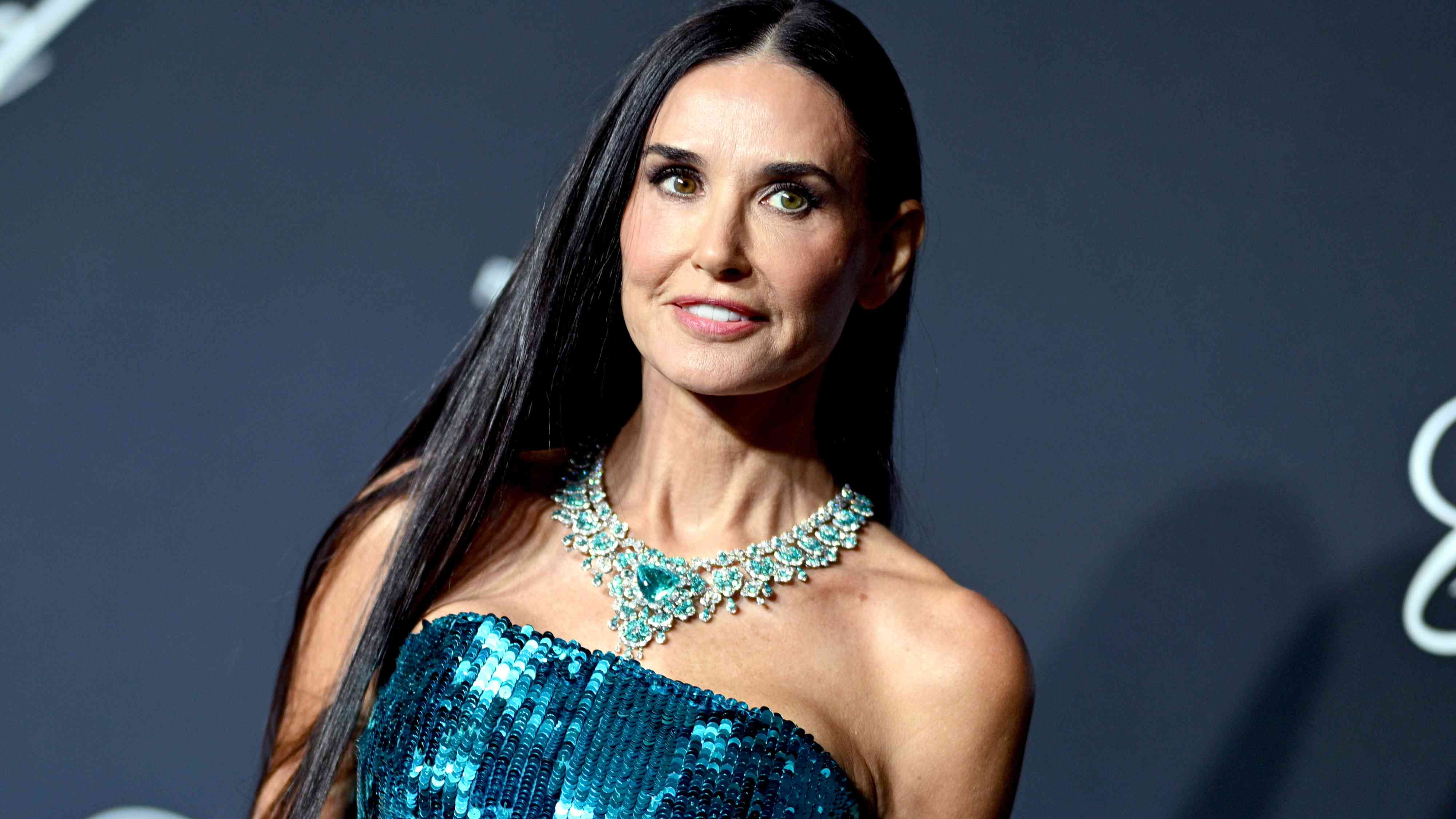 Demi Moore's Sequined Blue Mermaid Gown Featured An Unexpected Avant ...