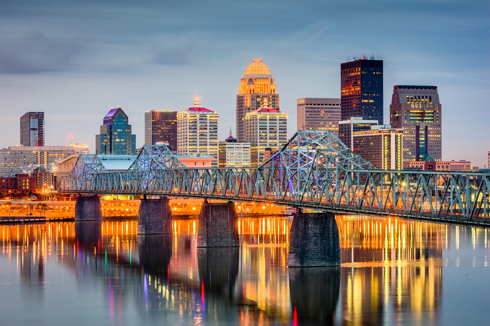 <p class="wp-caption-text">Image Credit: Shutterstock / Sean Pavone</p>  <p><span>Louisville’s roadways are well-designed for easy navigation, and the city maintains a consistently low level of traffic congestion.</span></p>