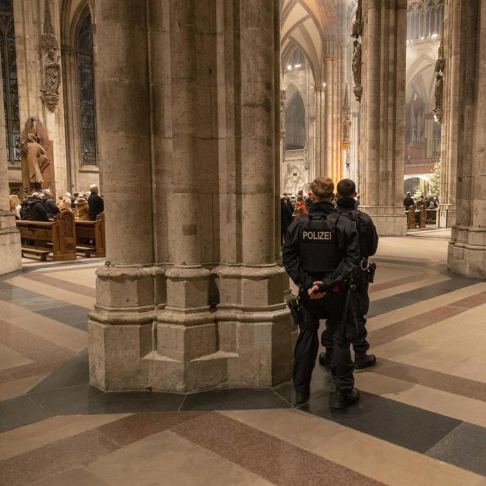 gegen religion und glauben: polizei registriert zunahme an christenfeindlicher straftaten