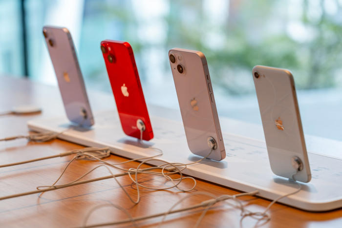 android, apple pracuje nad następcą iphone’a. nowe urządzenie mogłoby zastąpić telefony