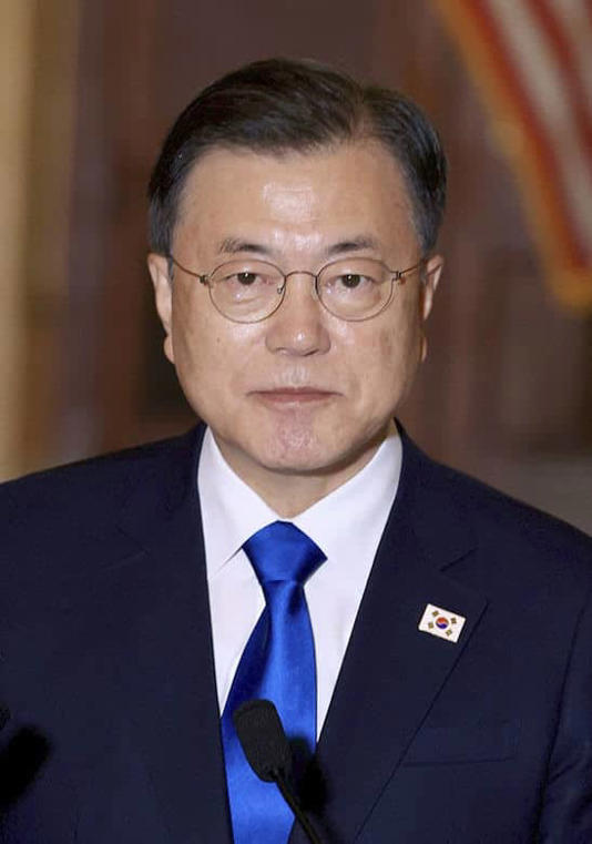 한국의 문 재인전대통령(로이터=쿄도우)