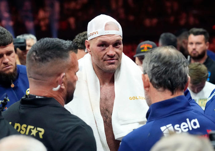 'i won that fight': tyson fury calls for rematch after undisputed defeat to oleksandr usyk