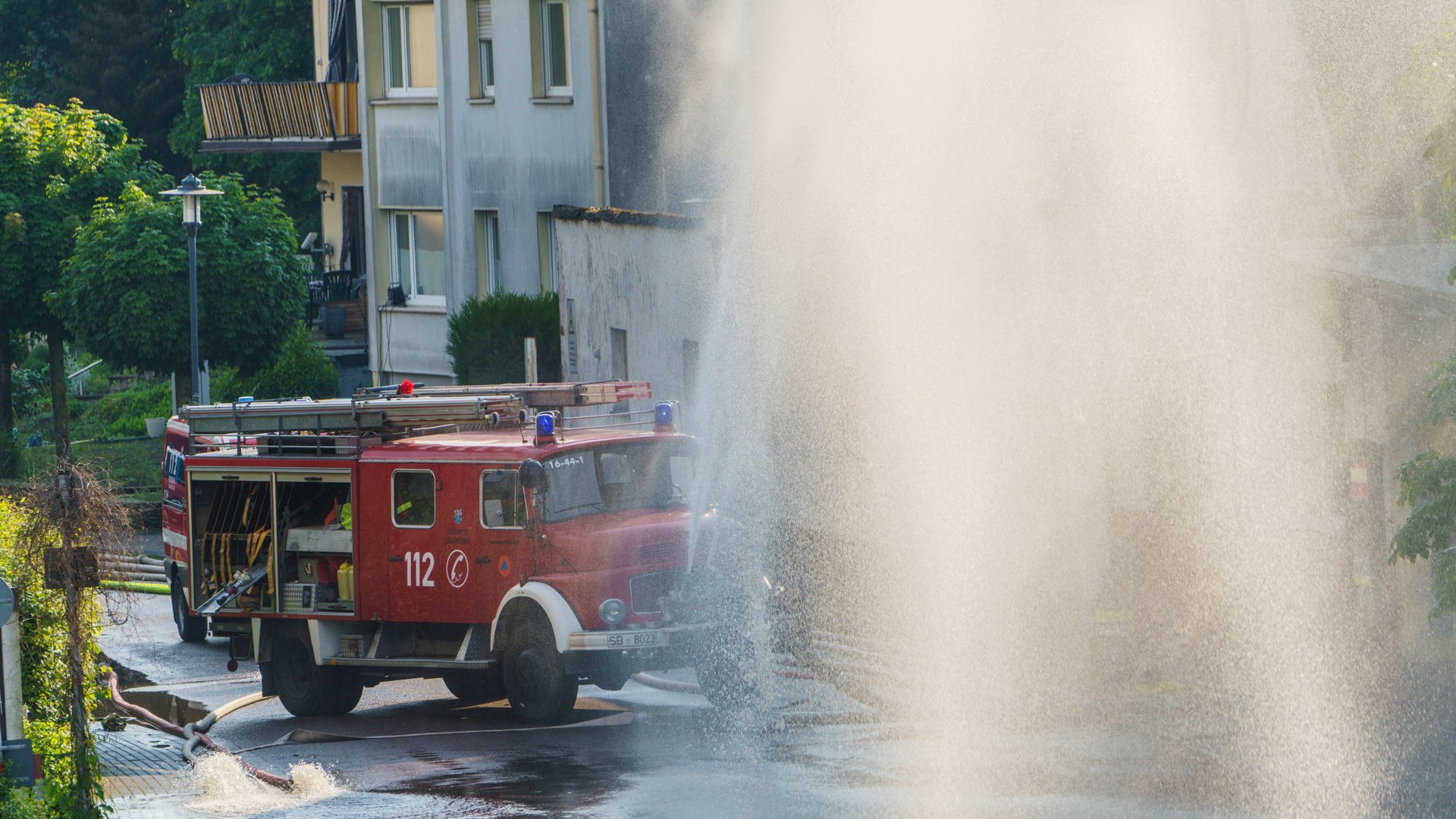 Saarbrücken: Frau Stirbt Nach Hochwasser-Rettungseinsatz