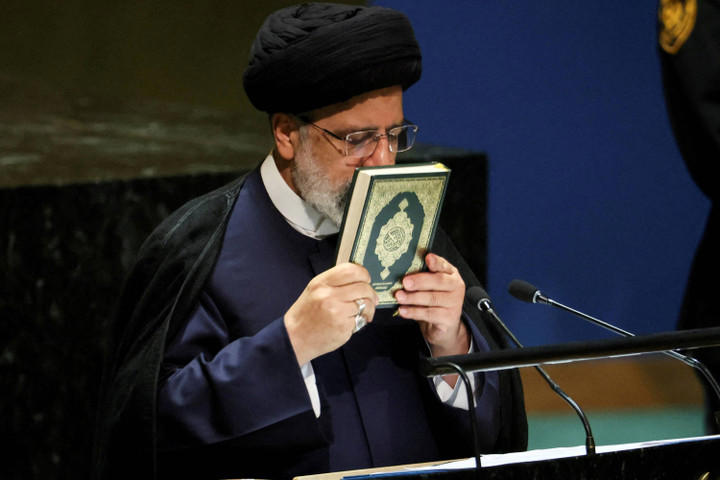 presiden iran dan menlu tewas akibat kecelakaan heli