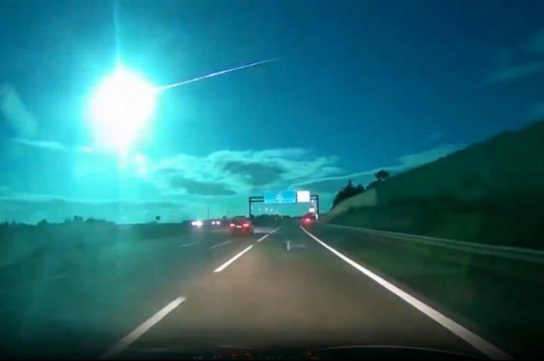 Incredible moment giant meteor travelling at 1,700mph turns night sky blue