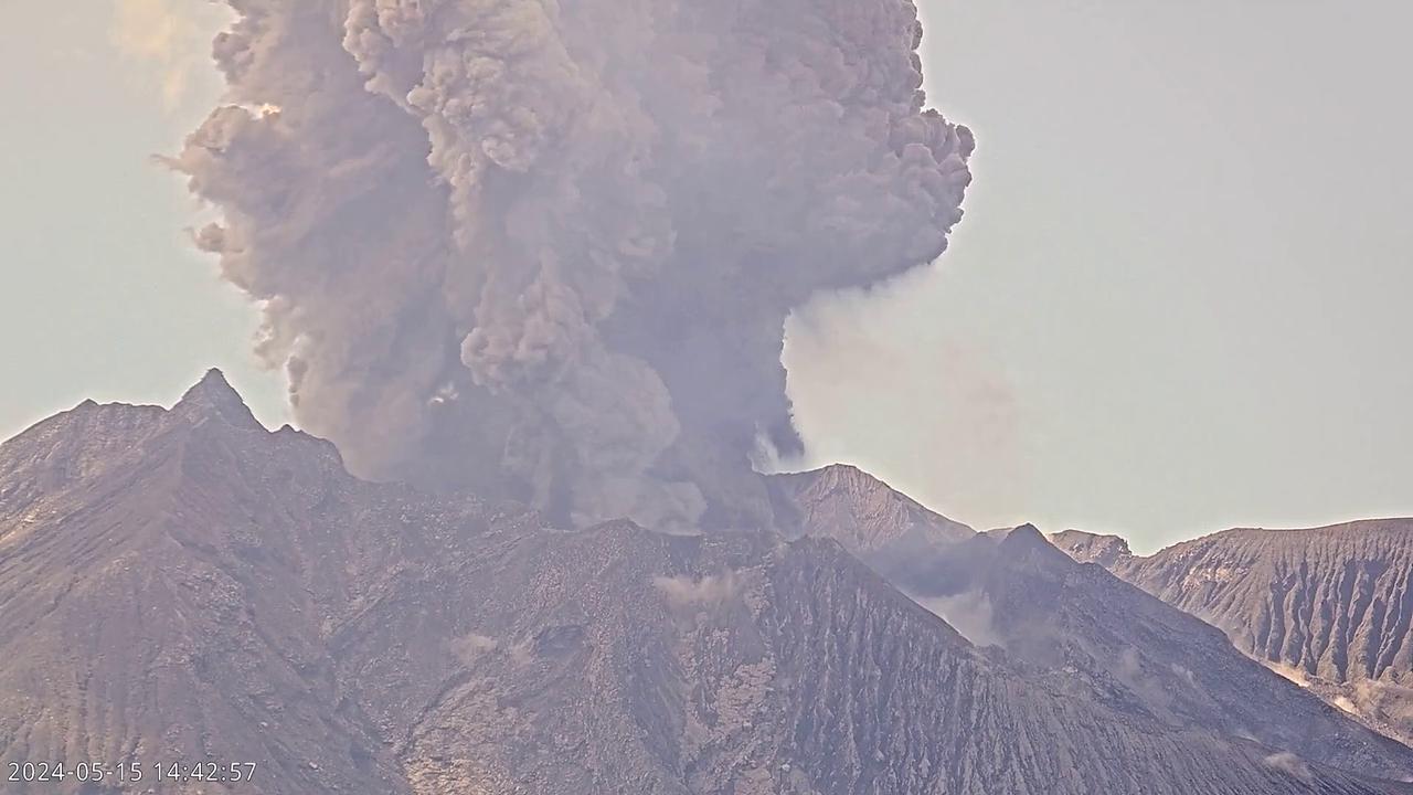 Volcano erupts in Kyushu, Japan