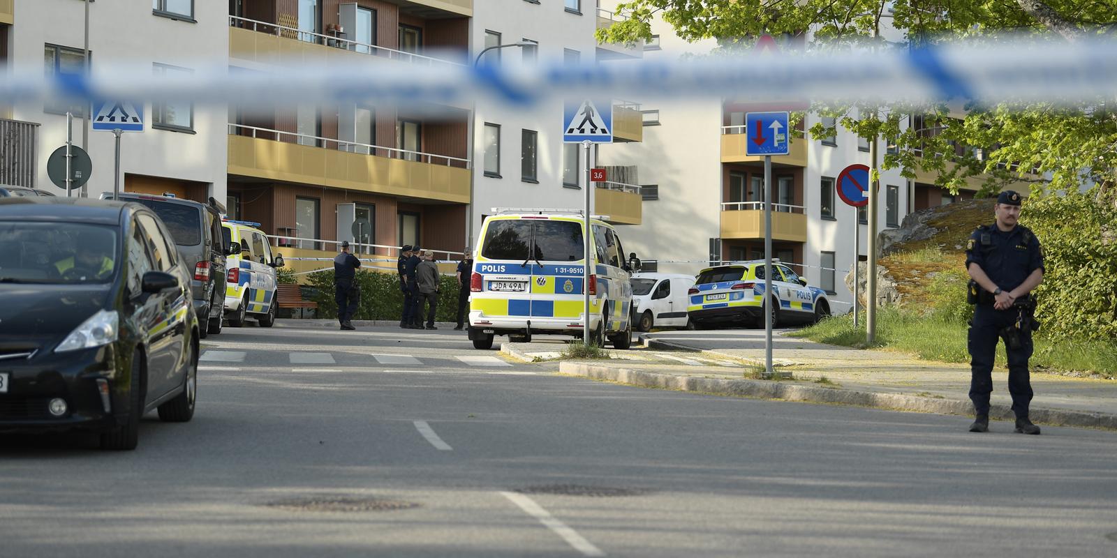 Man I 45-årsåldern Död Efter Skjutning I Bredäng