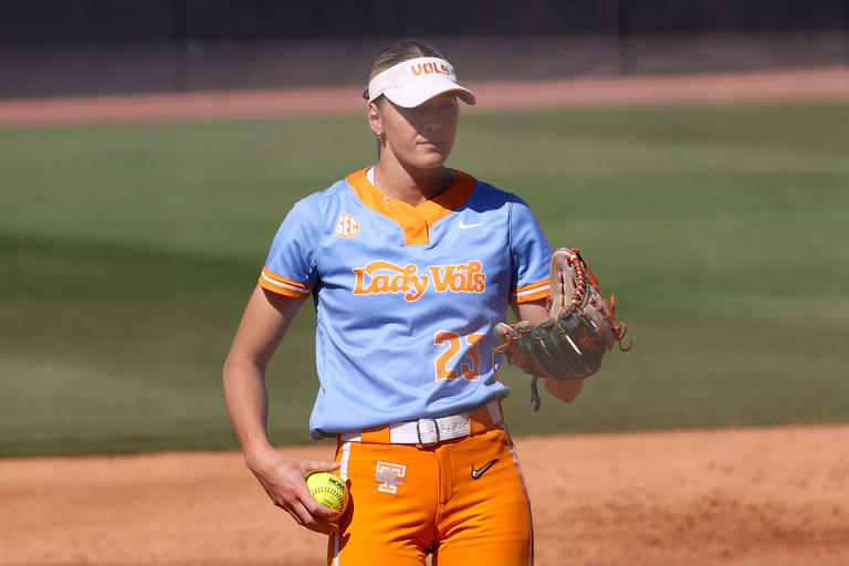 Has Tennessee softball won a national championship? WCWS history ...