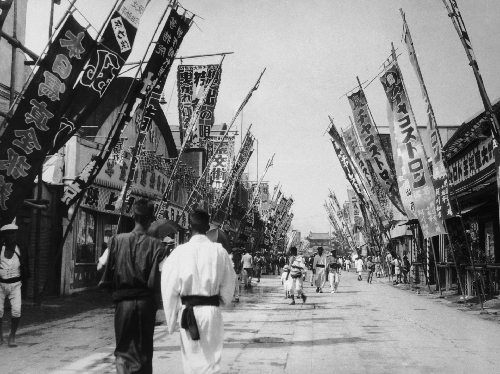 Amazing images from the early days of cinema