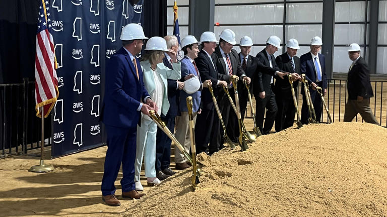 Amazon Web Services breaks ground on $10 billion project in Madison County