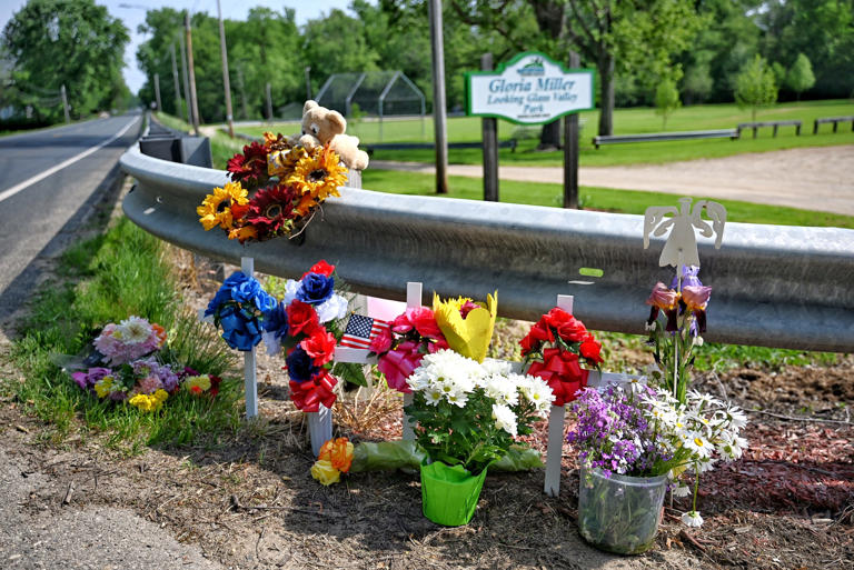 State police: Grand Ledge man killed in crash Friday in rural Eaton County