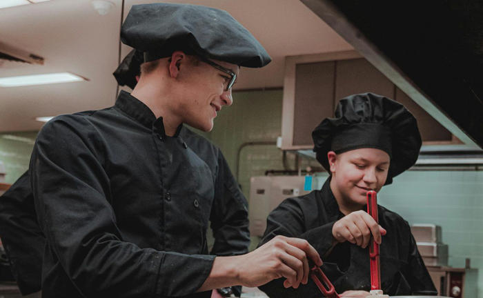 la importancia del uniforme para los chefs