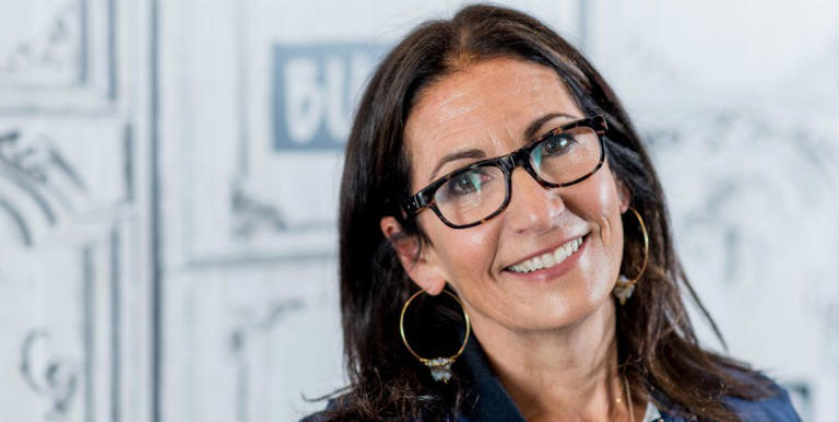 Bobbi Brown shares makeup tips for women over 30, including what she wants “women over a certain age” to know. Plus, her favorite products for mature skin.