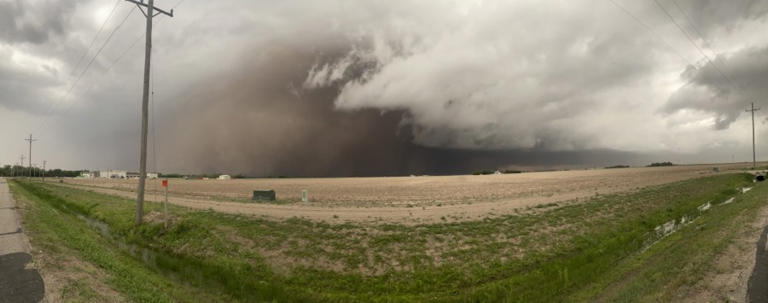 Sunday’s storms across Kansas produce 2 confirmed tornadoes, derecho