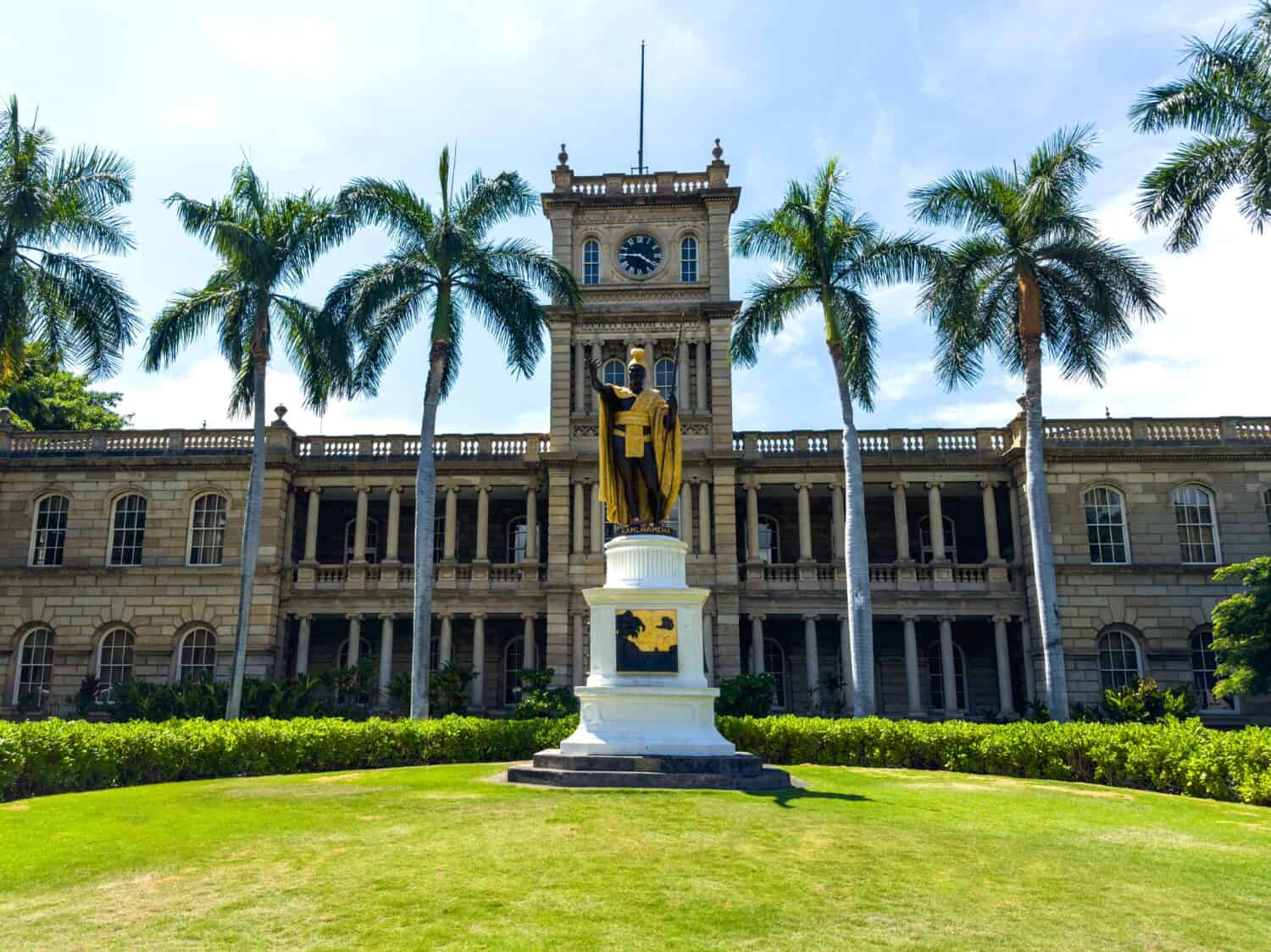 18 Must-Visit Small Towns in Hawaii