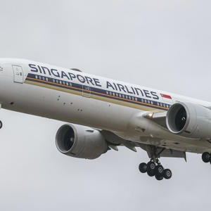 Severe turbulence kills 1 on Singapore Airlines flight from London<br><br>