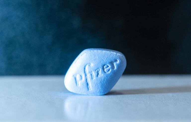 Levitra (Vardenafil) vs. Viagra (Sildenafil): Comparing Two ED Drugs