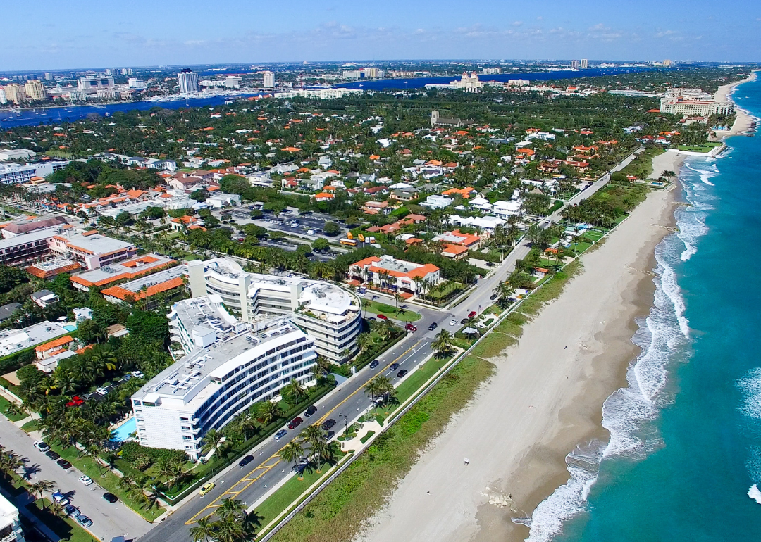 <p>- National rank: 38th best place to retire<br> - Population: 13,090</p>  <p>Founded by philanthropist John D. McArthur, North Palm Beach is one of the quieter cities in the Palm Beach area. It has the region's only state park and one of the only golf courses in the country designed by the legendary Jack Nicklaus.</p>