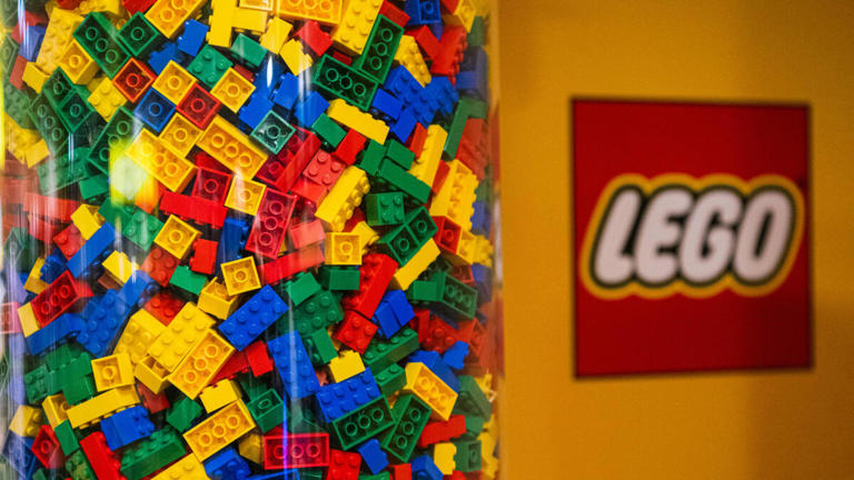 Legoland California Set To Host First-Ever 'LEGO World Parade'
