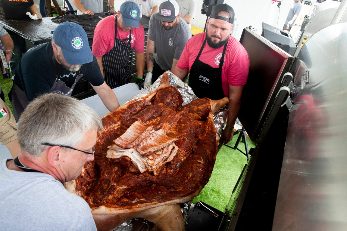 BBQ champs are back in Memphis