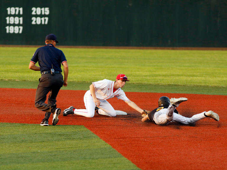 Big hits were rare for Sheridan baseball as its district title drought ...