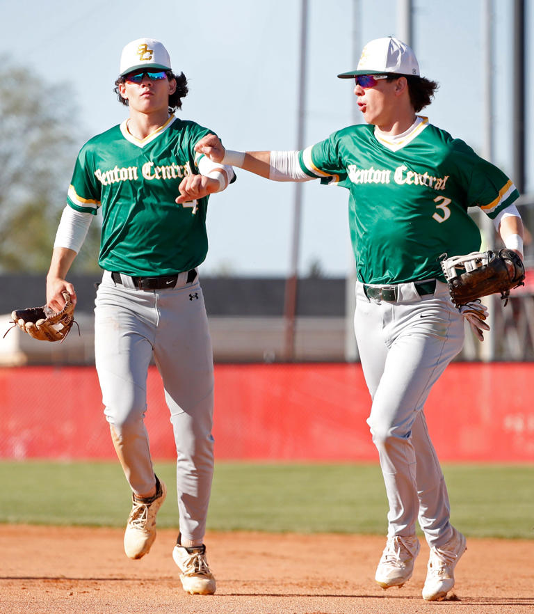 Scores, schedule for IHSAA baseball sectionals across the Lafayette area