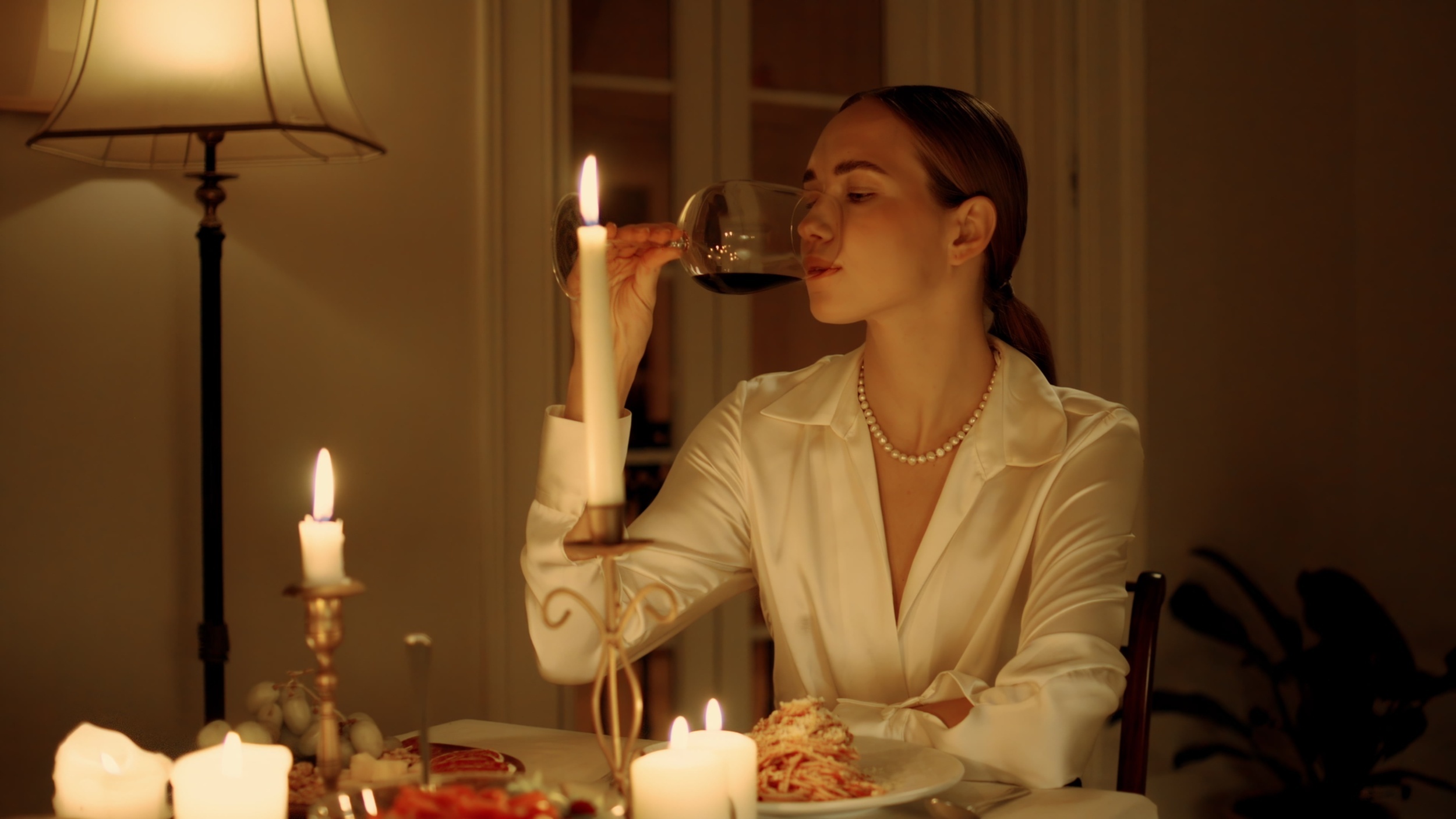 20 wine-drinking tips that will turn you into a sommelier