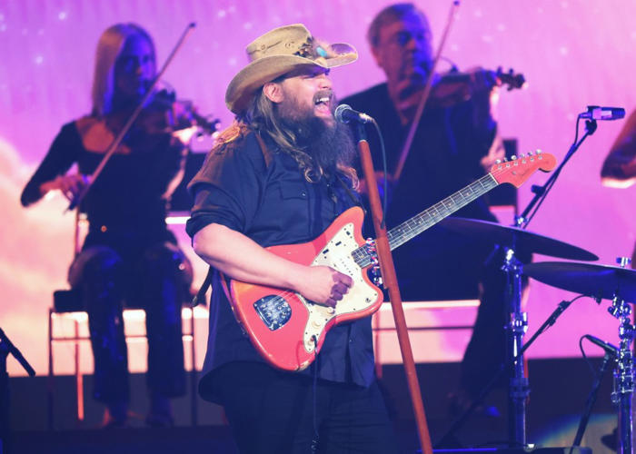 what does chris stapleton listen to? he'll tell you on new siriusxm channel