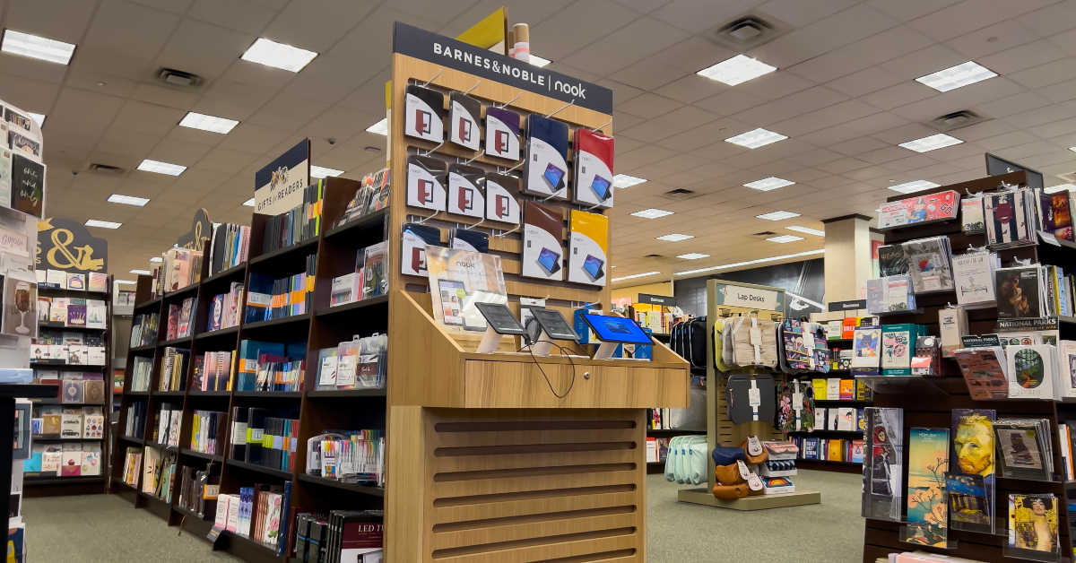 23-Year-Old Virginia Barnes & Noble Is Shutting Its Doors Forever Amid ...