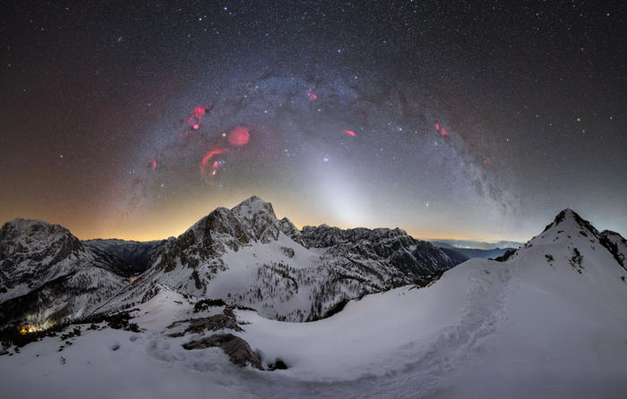 milky way: ένα ψυχεδελικό ταξίδι στο γαλαξία μέσα από βραβευμένες φωτογραφίες
