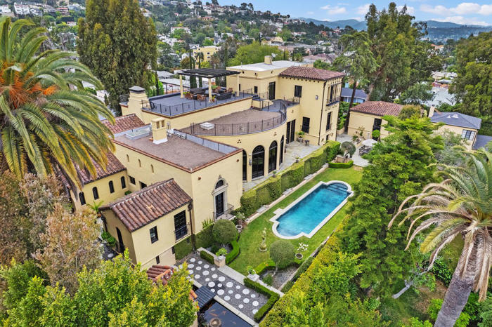 this $32 million los angeles mansion is a throwback to hollywood’s golden age