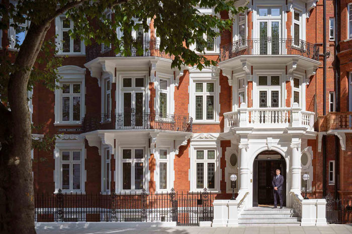 a 300-year-old london mansion is now a charming 30-room hotel — with a secret restaurant and a stylish cocktail bar