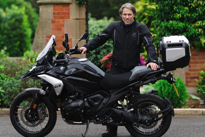 john bishop has found ‘whole new perspective’ by biking to tour dates