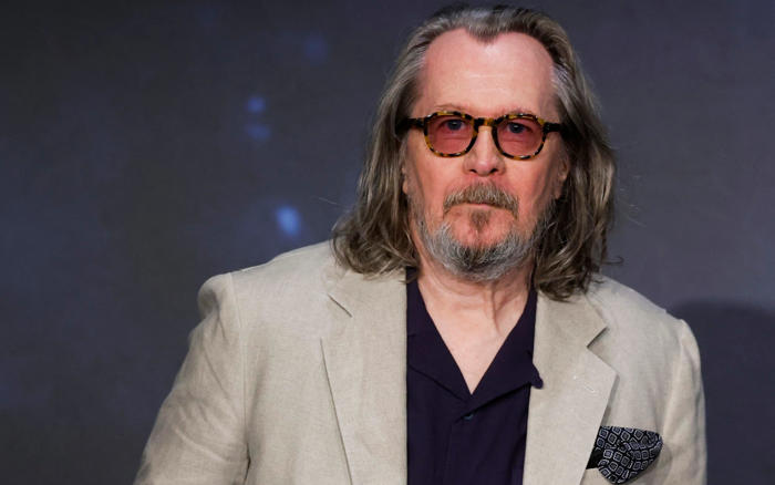 i did not mean to offend harry potter fans, gary oldman says