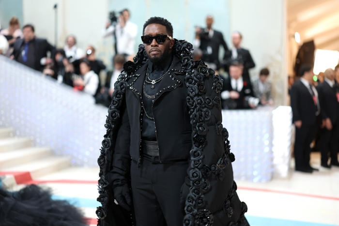 nyc councilmembers urge mayor to rescind diddy’s key to the city