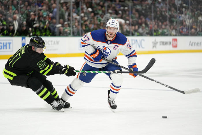 high-flying oilers, well-balanced stars set for western conference final clash
