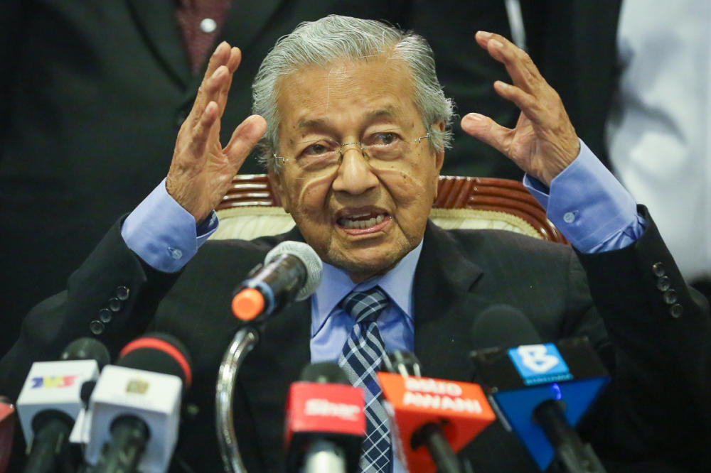 amid macc's spotlight on sons, dr mahathir says corruption exists during his time but he wasn't involved