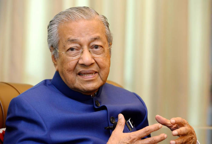 tun m says macc has not asked him to declare assets