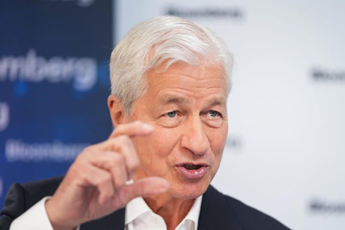 jamie dimon says there’s a chance the fed could further hike rates—and no, the global economy is ‘not really’ prepared for that