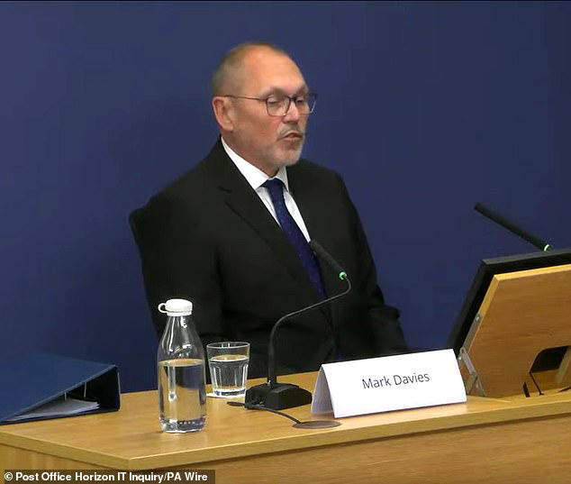 moment post office scandal victims groan during public inquiry